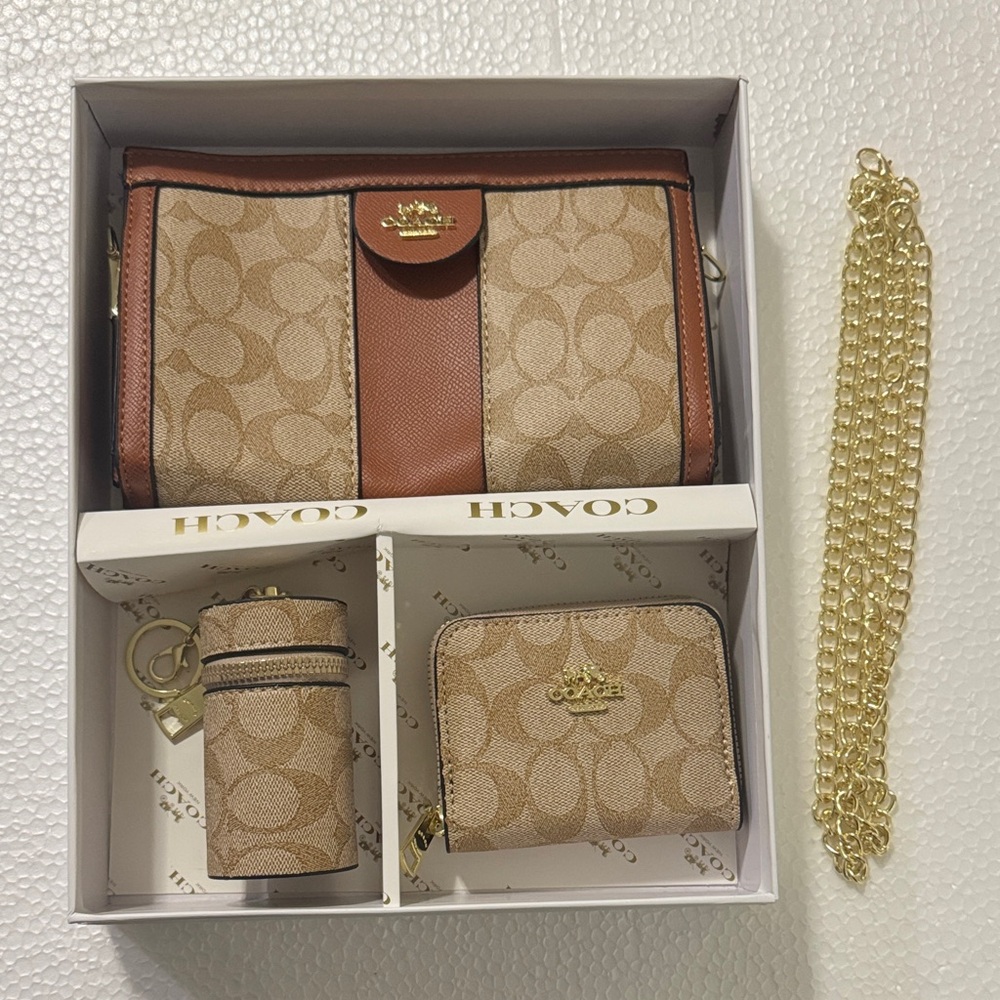 Coach Tan and Brown Signature Set with Gold Chain